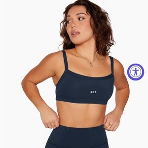 SET ACTIVE Sportbody Scoop Bra in “Oxford” (navy) size S